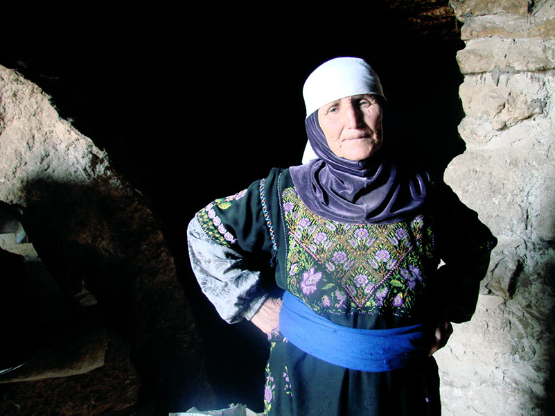 HEBRON (29)